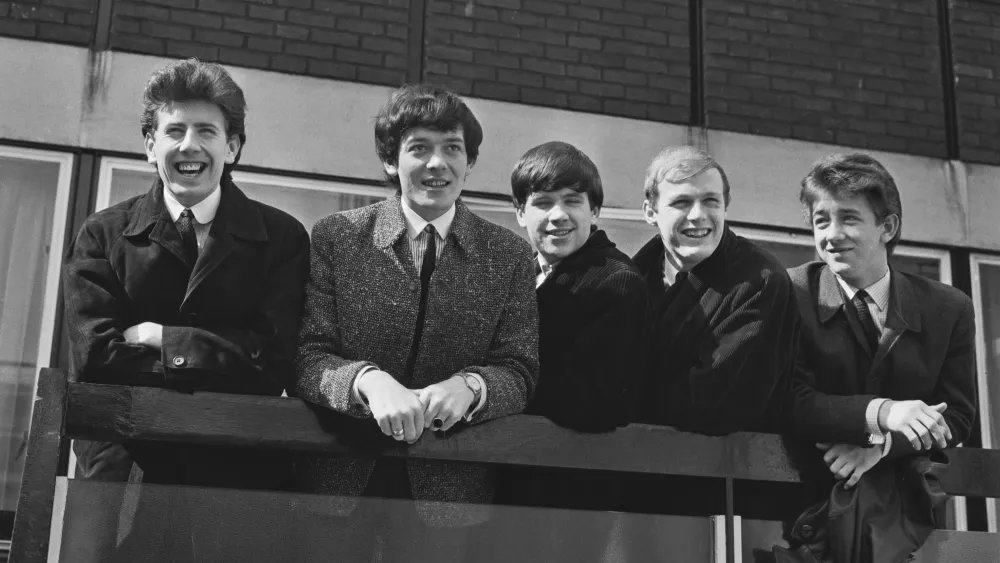 Hollies Call It Quits as Last Two Members of Classic ’60s Lineup Retire