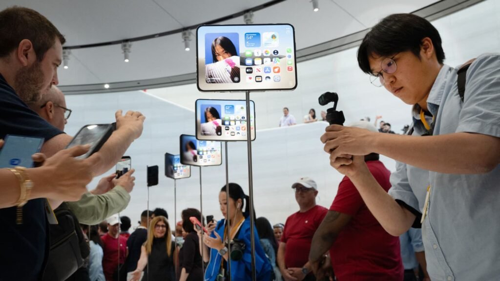 Samsung roasts Apple for being late to the foldables party