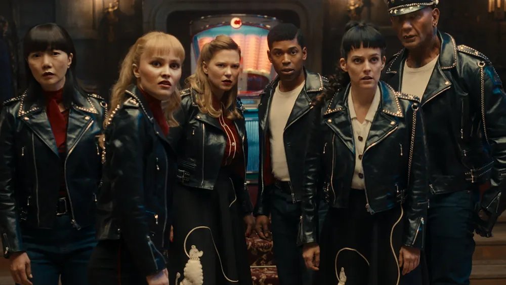 ‘Alpha Gang’ Review: An All-Star Cast Play Space Aliens