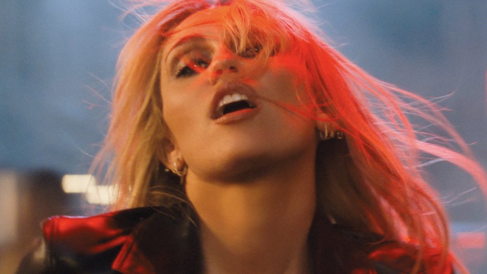 Miley Cyrus Leads a Dance Revolution With ‘Bass Persuades’