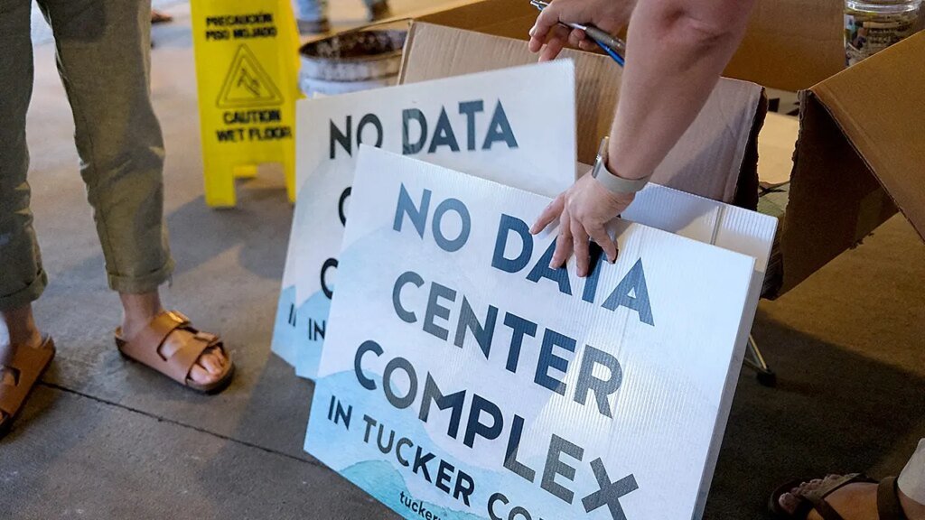Republicans split with Trump on data centers ahead of midterm races