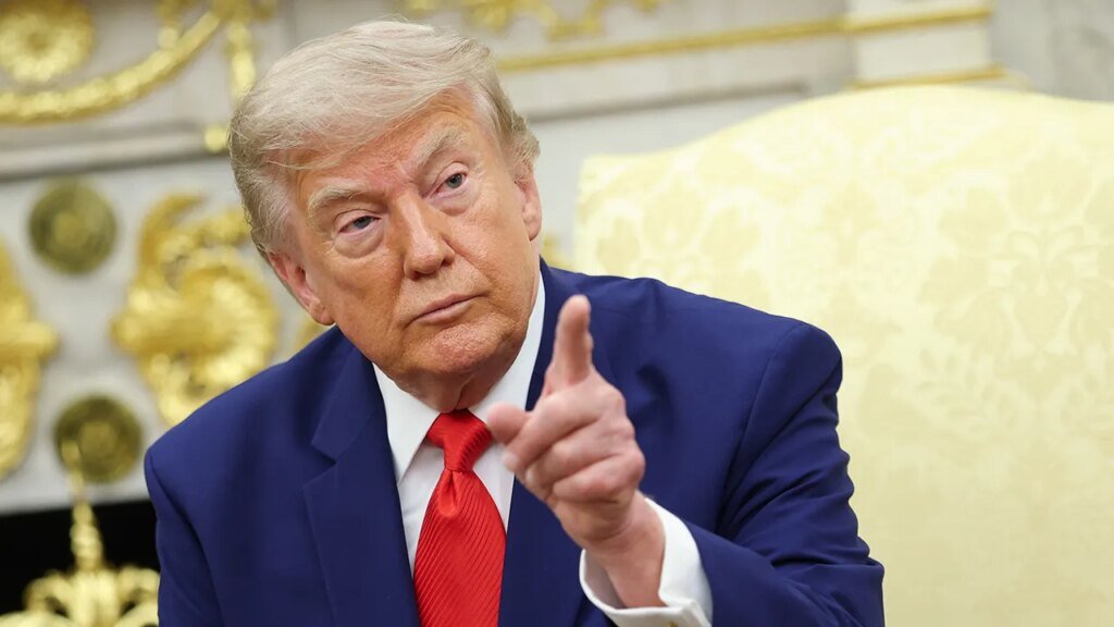 Jeffries says House Democrats have not ruled out Trump impeachment