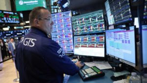 U.S. Treasury yields: investors await key inflation report